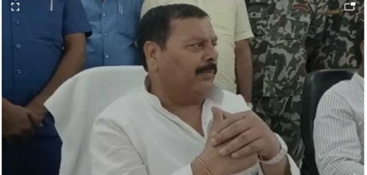 बिहार में सहकारिता मंत्री ने कहे अपशब्द, भाजपा ने प्रशिक्षण देने की दे दी सलाह